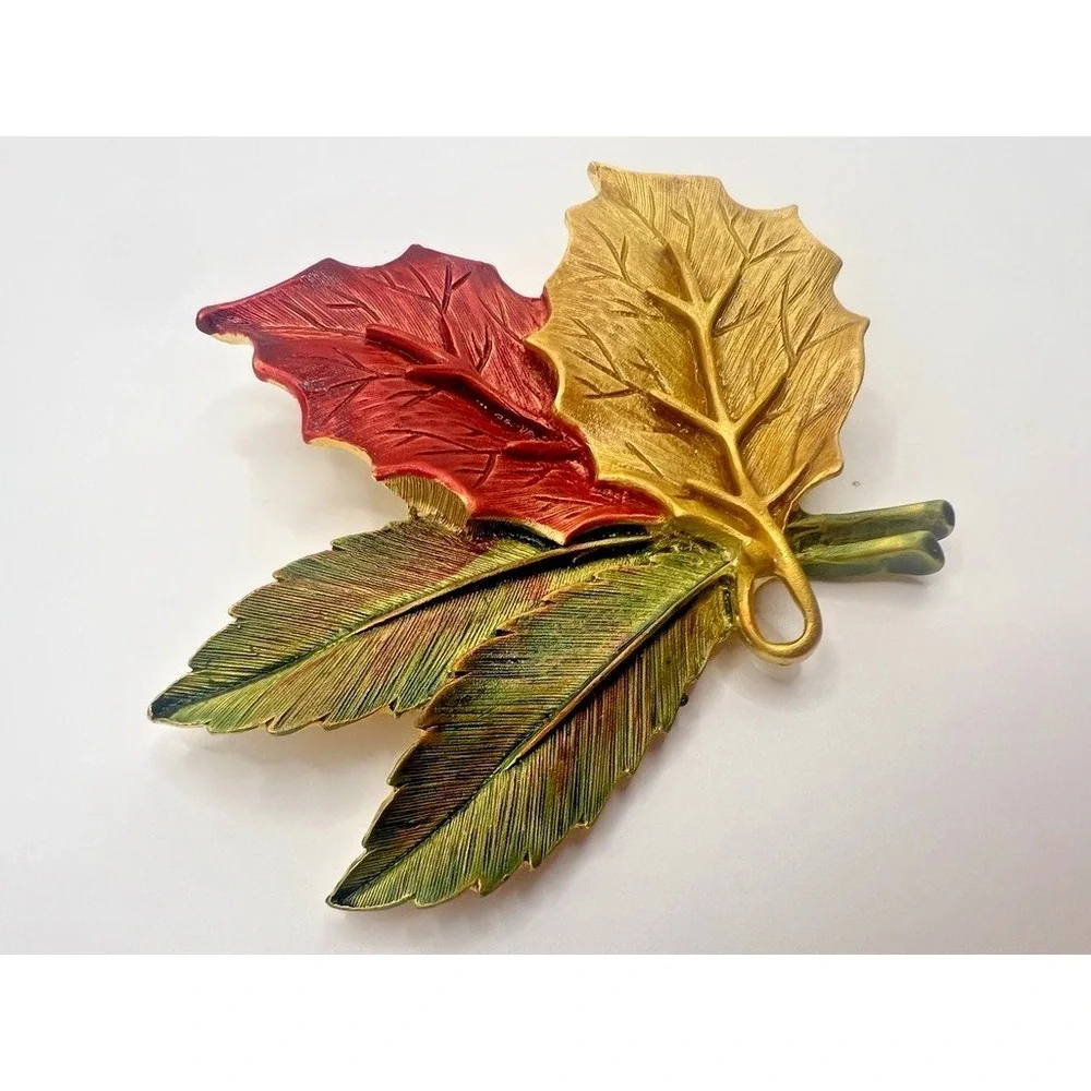 Vintage Tona Leaf Brooch Large 3